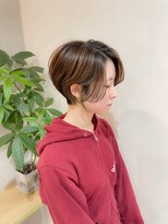 月のヒ 大人可愛い丸みショート