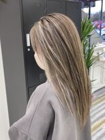 アフューズバイストゥー(Vfuse by StueW)&nbsp;ホワイトハイライト☆[倉敷][岡山]