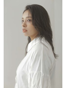 ニーゼロゼロナナ(2007) オリーブグレージュ