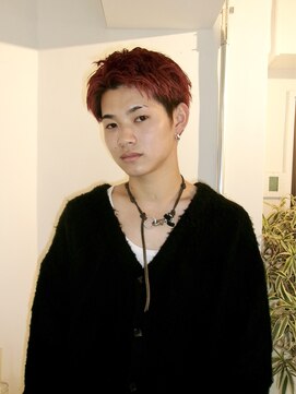 フェイヴィーズ(FavyS) ツーブロックショート×レッドカラー