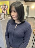 顔まわりレイヤーシャギーボブ韓国ヘアブルーブラック艶髪都島