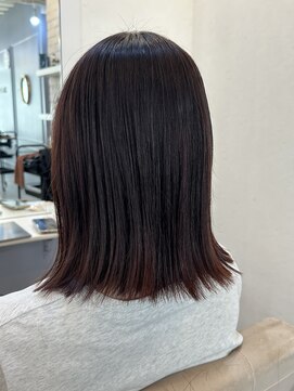 トッカ ヘアアンドトリートメント 難波店 暖色やわらかなブラウンのロングボブ