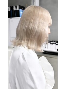 ファイブバイジエクト 堀江(FIVE by The Ect) ホワイトボブ　ホワイトカラー