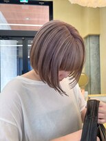 スニュウ(snuw)&nbsp;レイヤーボブマロンベージュインナーカラーブリーチなし