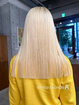 ウィット(wit) ホワイトブロンド