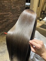 アイズニューヨークプレミアムトヤマ(I's New York PREMIUM TOYAMA)&nbsp;美髪 縮毛矯正/ロングストレート/髪質改善/ブラウングレージュ