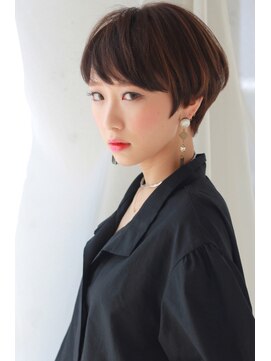 ドアベルヘアリビング(Door Bell hair Living) 上品フォルム×ノームコアショート