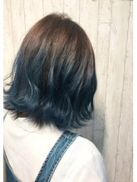 コピーヌ 高田馬場店(Copine) ☆外はねボブ×ネイビーブルー3Dカラーグラデーション☆