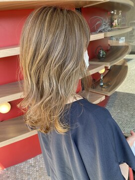 ヴィンス(vince) vince ハイ&ローライトカラー/3Dロングヘアー♪