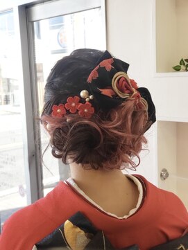 ヘアー＆フェイス ヤマ　ｈａｉｒ＆ｆａｃｅ　Ｙａｍａ 成人式ヘア