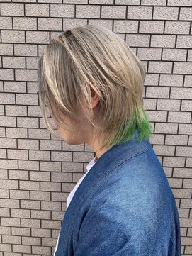 リア(Lia by KENJE) Lia＆汐見悠佑　おしゃれインナーカラー＆ウルフスタイル♪