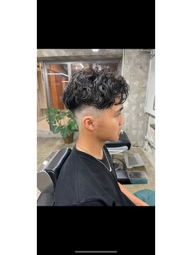 ロンドガルマン 名古屋(Lond GULLMAN) 【Lond GULLMANSEIYA】MEN'S HAIR/フェード　スパイラル