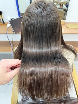 ランプ(Lamp) 【髪質改善】資生堂酸熱サブリミックtr ビフォアー&アフター