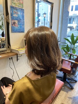 バックヤード(BACKYARD) ツヤ髪カラー