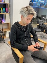 キング 高槻(K!ng)&nbsp;縮毛矯正髪質改善ハイライトレイヤーカット高槻美容室エクステ