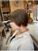 【山本智文】オリーブベージュショートカット