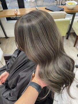 アップ(A+hair) ハイライトカラーミルクティーケアブリーチ白髪ぼかし髪質改善