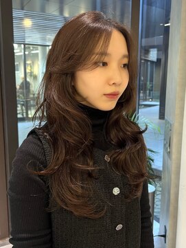シティ(CITY) レイヤースタイル 韓国ヘア かきあげ前髪