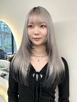 ソル バロール 表参道(SOL .valor) ハイトーンカラー顔周りレイヤーブロンドペールピンクシルバー