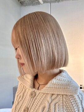 フェブミエル(fev miel) ボブカット×ハイトーンロイヤルゴールド