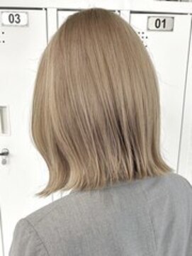 ソメルン 秋葉原 ミルクティーベージュダブルカラーインナーカラーケアブリーチ