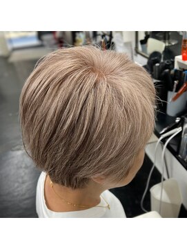 カラーラバー 学芸大学(COLOR LOVER) 白髪活かしカラー