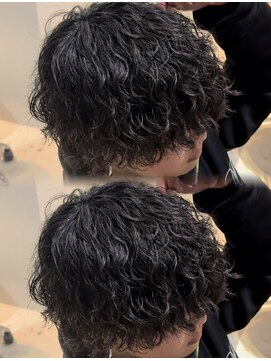 ステラ(STELLA) ツイストスパイラル/縦落ちパーマ/ウルフパーマ/ツイスパウルフ