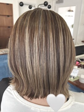 キレイ髪専門店 スピア(SPEAR) ハイライトボブ