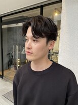 ジリ(JILI) 【JILI】センターパート ニュアンスウェーブ メンズパーマ◎上辻