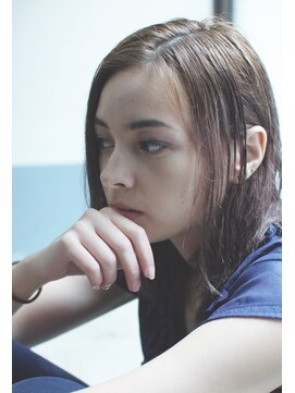 エシカ(ethica) [ethica_南船場] 外国人ラベンダーアッシュ × セミウェットヘア