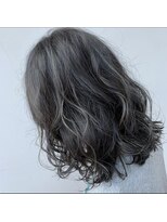 ヴィコロ(vicolo) アッシュグレー×ハイライト