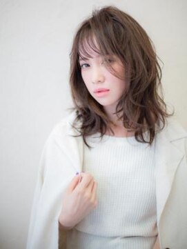 ブロッサム 大山店(Blossom) シースルーエアリーミディ