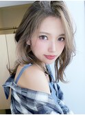 ハイトーングレージュシルバー