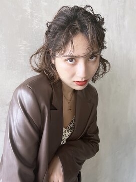 アイティーバイアルバム 下北沢店(IT by ALBUM) ボブアレンジ_アースカラーくびれヘアツートンカラー_28971