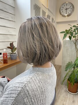 フレリス(FreRis) ボブショート×ホワイトベージュ☆シアーベージュ