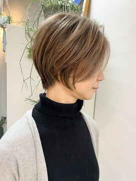 ミィ 表参道(mee.) 【mee.】ハセガワヒトシ　大人ショート　　ベージュ　30代40代