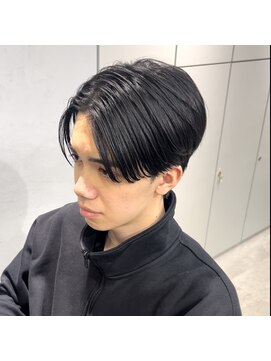 ニコフクオカヘアーメイク(NIKO Fukuoka Hair Make) 「NIKO」オイルをつけただけで決まるセンターパート　大名天神