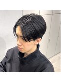 「NIKO」オイルをつけただけで決まるセンターパート 大名天神