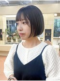 切りっぱなしボブ グレージュ 地毛風カラー 前髪 ラベンダー
