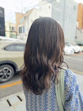 デジタルパーマでつくるコテ巻き風スタイル