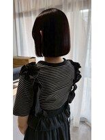 ログ(log) ニュアンスパーマ 髪質改善カラー 顔まわり レイヤー 艶髪