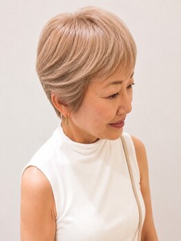 ビファインクーアヴェダ(Be fine coo AVEDA)の写真/白髪ぼかしで魅せる大人髪!ダメージさせない薬剤選定で、あなたらしさを活かす髪へ♪(38文字)