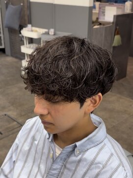 ノイセルヘアー(Noisyle Men's hair) リバースセンターパート/ニュアンスパーマ/ダウンバング/MEN'S◎