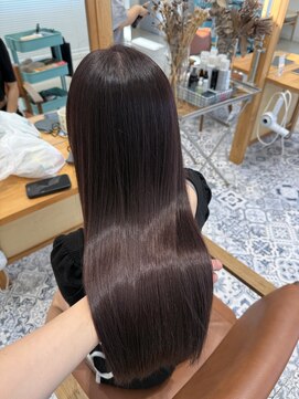 ジジ チーク 栃木(Gigi cheek) イルミナカラー×髪質改善トリートメント
