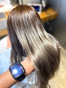 ナチュラル ヘアーデザイニング(Natural hair designing) 光をまとう艶髪♪やわらかブラウンロング/思わず触れたいヘア