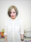 ハイトーングレージュ