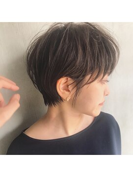 クルミ(kurumi) あたまのかたちがきれいになるゆるふわショート