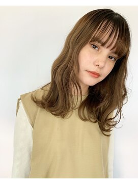 ステイシー(stay she) オリーブベージュ × 束感バング