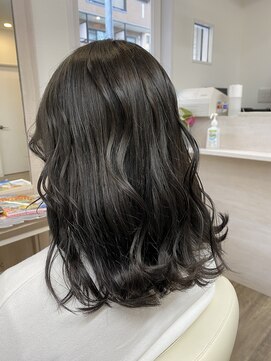 シャルム(Charme) ミディアム/ダークグレージュ