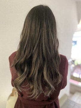 フィドゥシア(FIDUCIA) グレージュハイライト